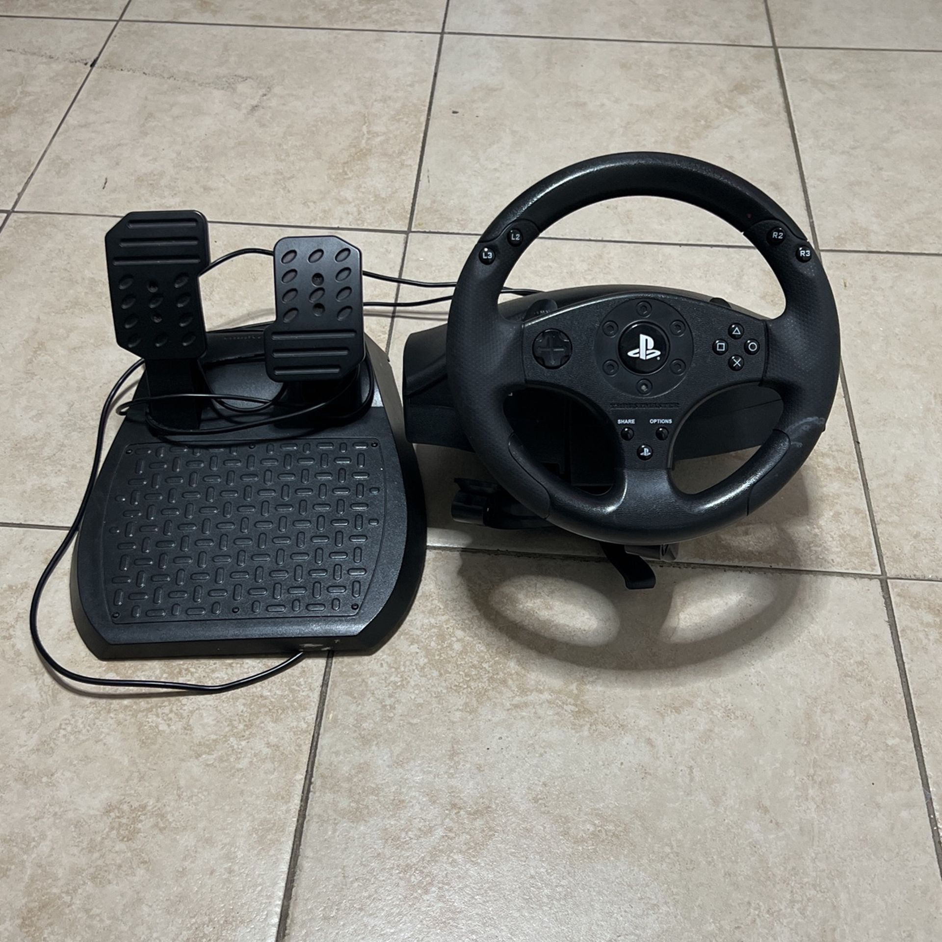 Steering Wheel for PS4, PS3, Xbox, PC - Good Condition