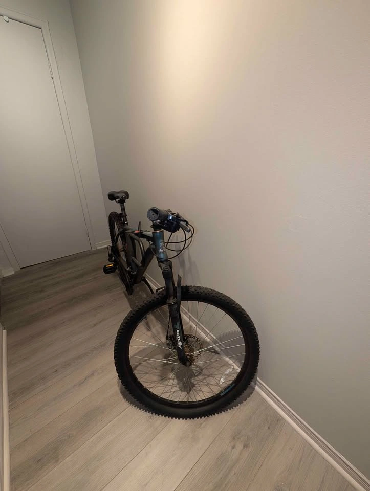 Raleigh Summit Mountain Bike - 27.5" Wheels - FREE U-Lock - photo 3