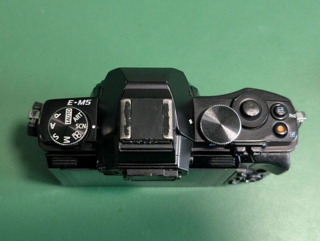 Olympus OM-D E-M5 Mark I for parts - photo 3
