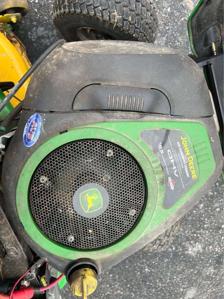 Hill Climbing, Strong 19.5HP LA110 Garden Tractor - photo 2