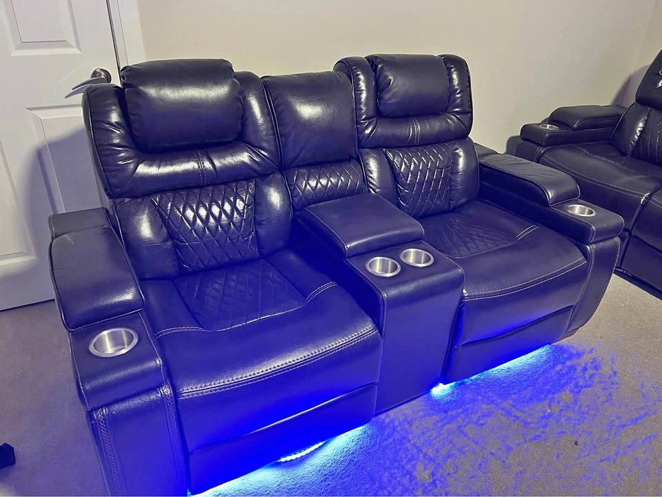 Executive Leather Power Reclining Love Seat w/ Console & LED