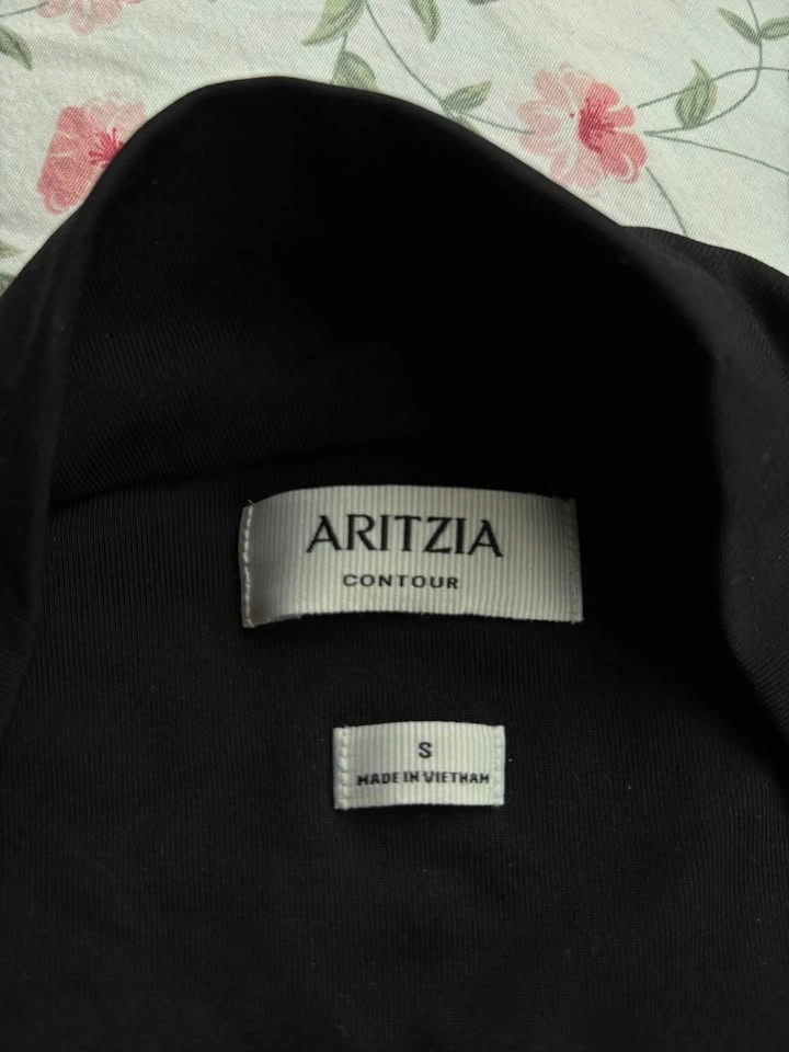 Aritzia Babaton Contour Flourish Top - photo 2