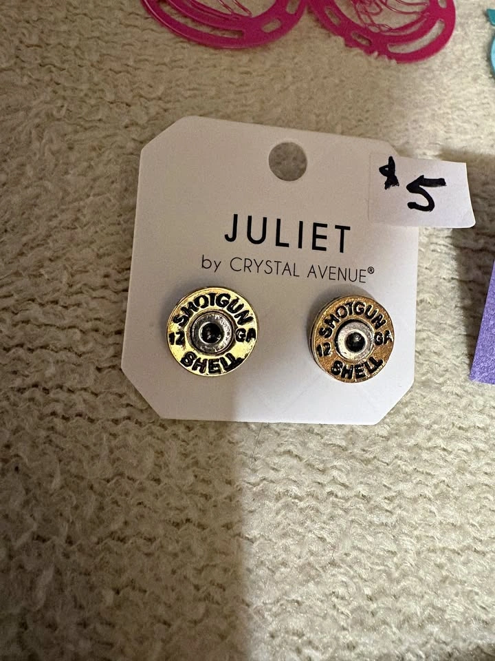 New Shell Earrings - Pick up NE Martindale