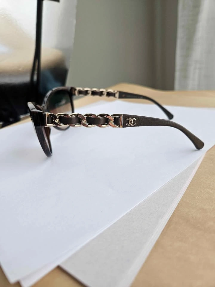 Chanel Sunglasses Leather Brown - photo 3