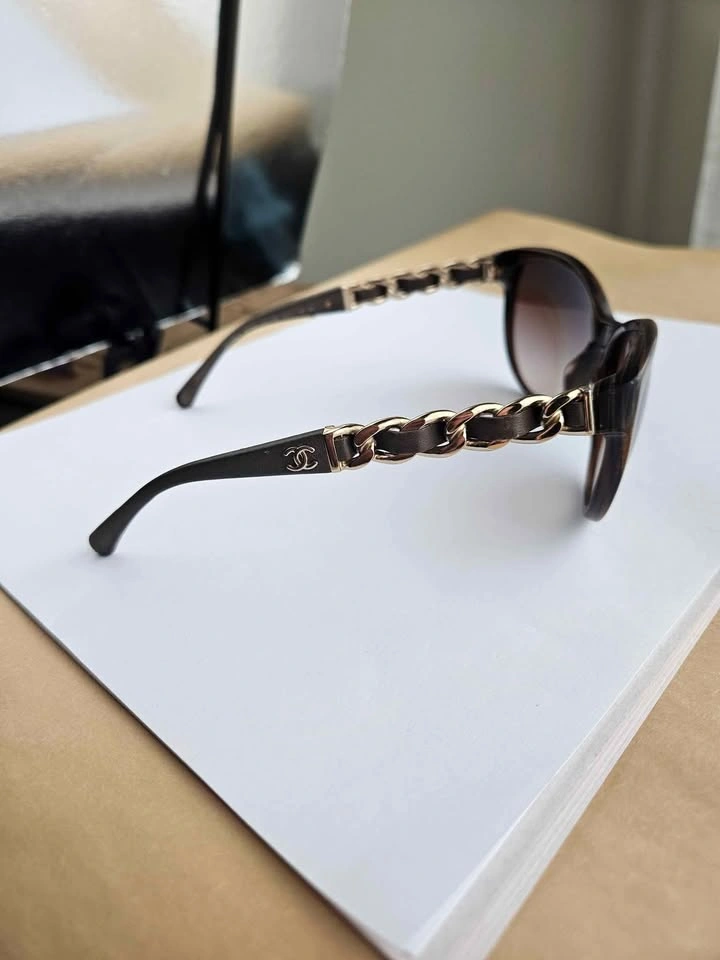 Chanel Sunglasses Leather Brown - photo 4