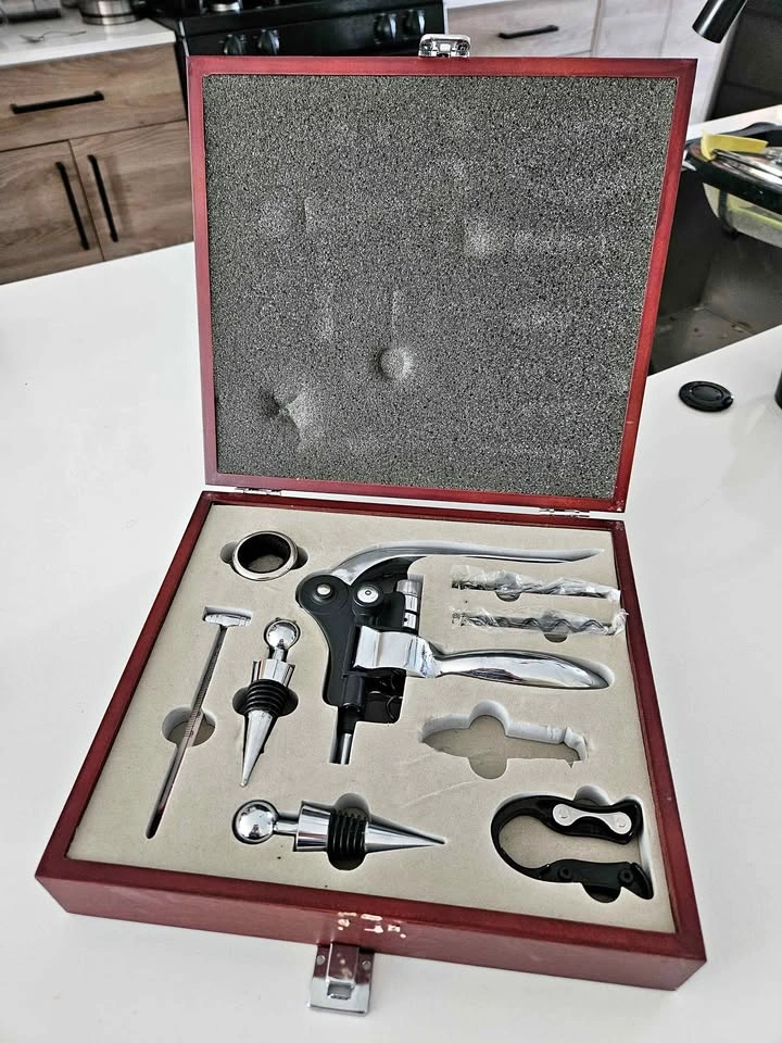 Athletics Wine Opener Set