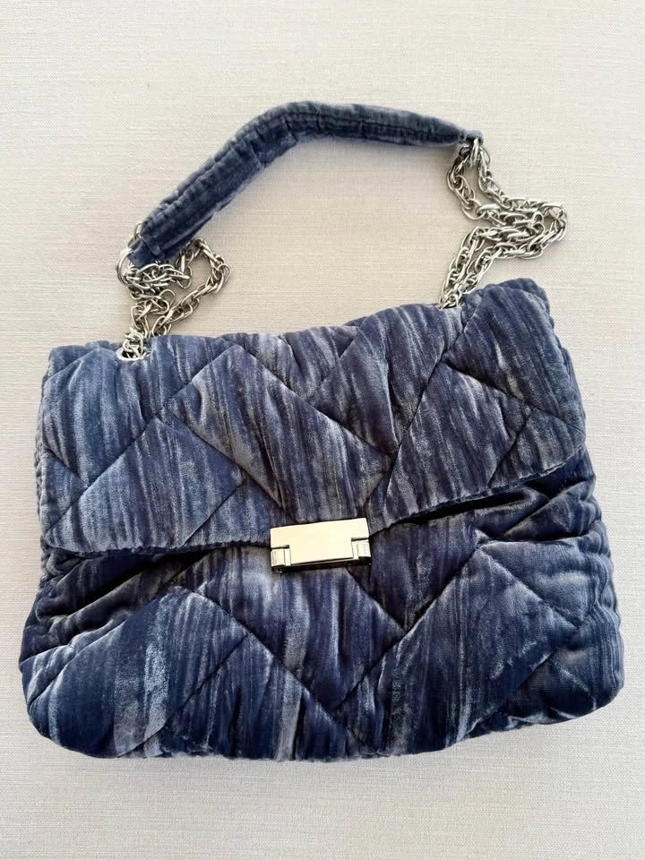 Zara Velvet Quilted Bag - photo 3