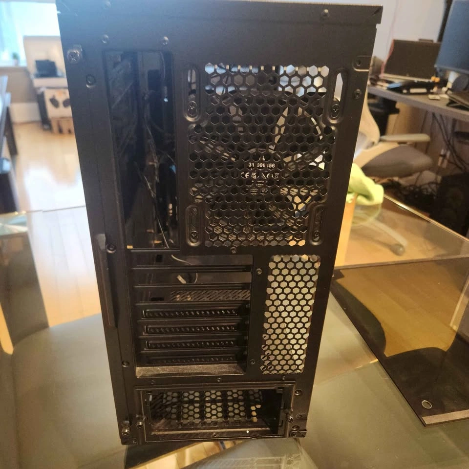 Fractal Meshify C Black Micro ATX PC Case w/ Tinted Glass - photo 4