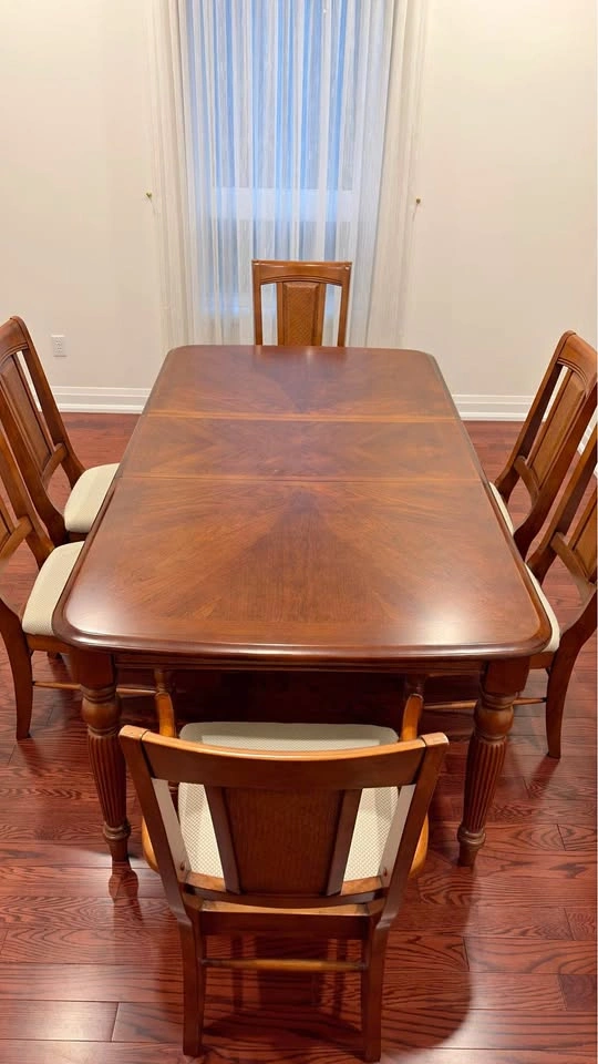 Wood Dining Table with 6 Chairs