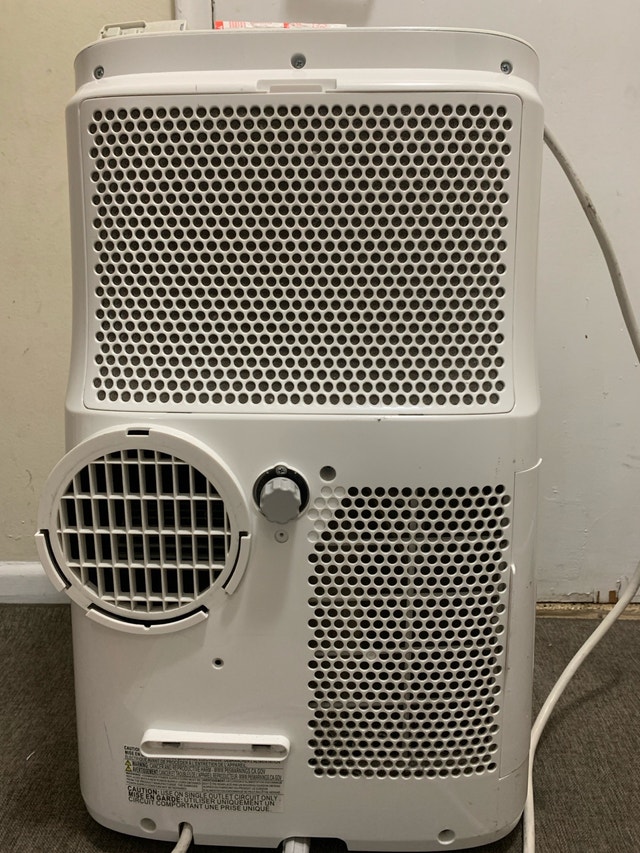 Toshiba Mobile Air Conditioner 12,000 BTU - photo 5