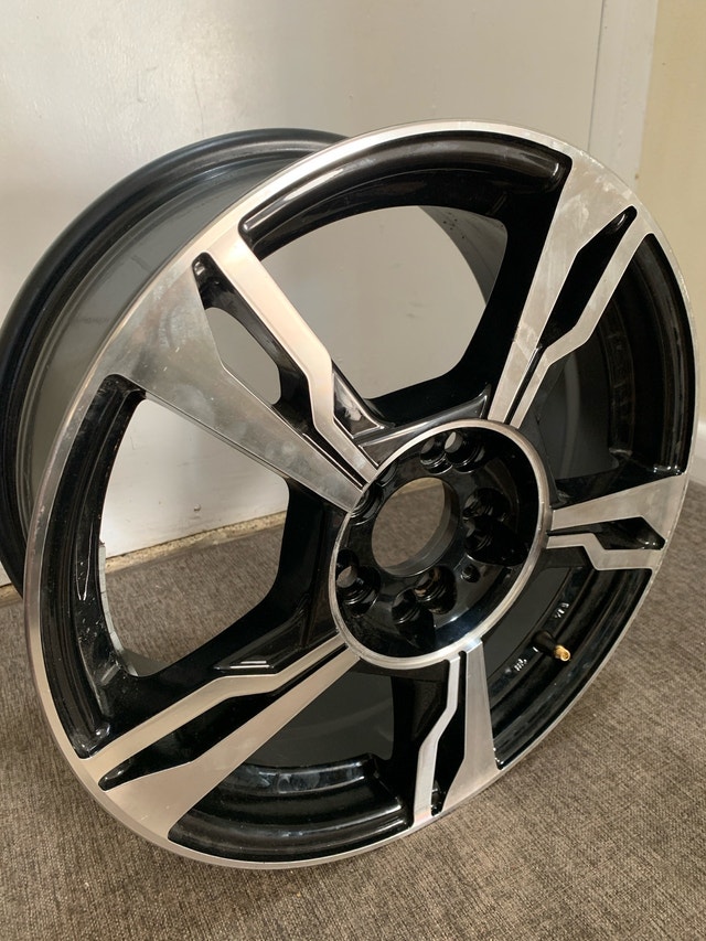 Brand New Single Alloy Rim - photo 2