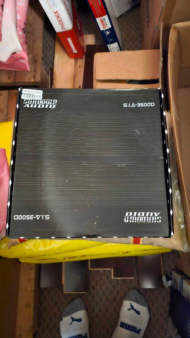Brand new Sundown SIA-3500D v1 that has bass boost $500