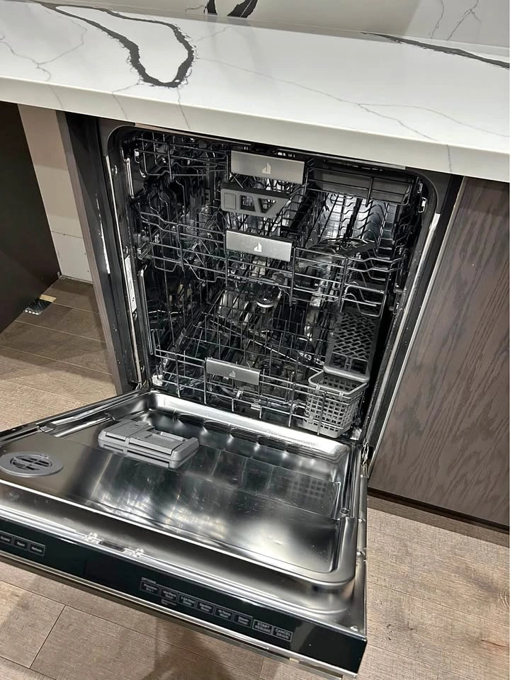 Jenn Air Dishwasher
