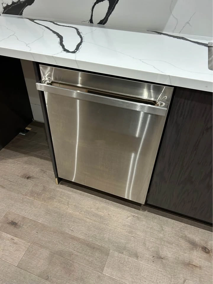 Jenn Air Dishwasher - photo 2