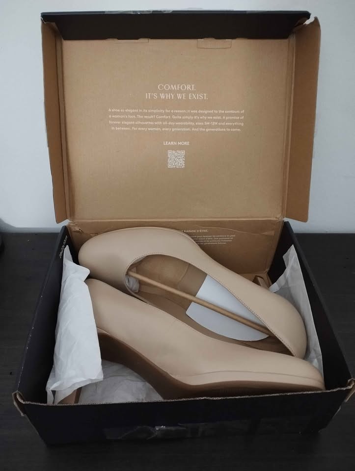 US 12W Naturalizer Womens Michelle Pump