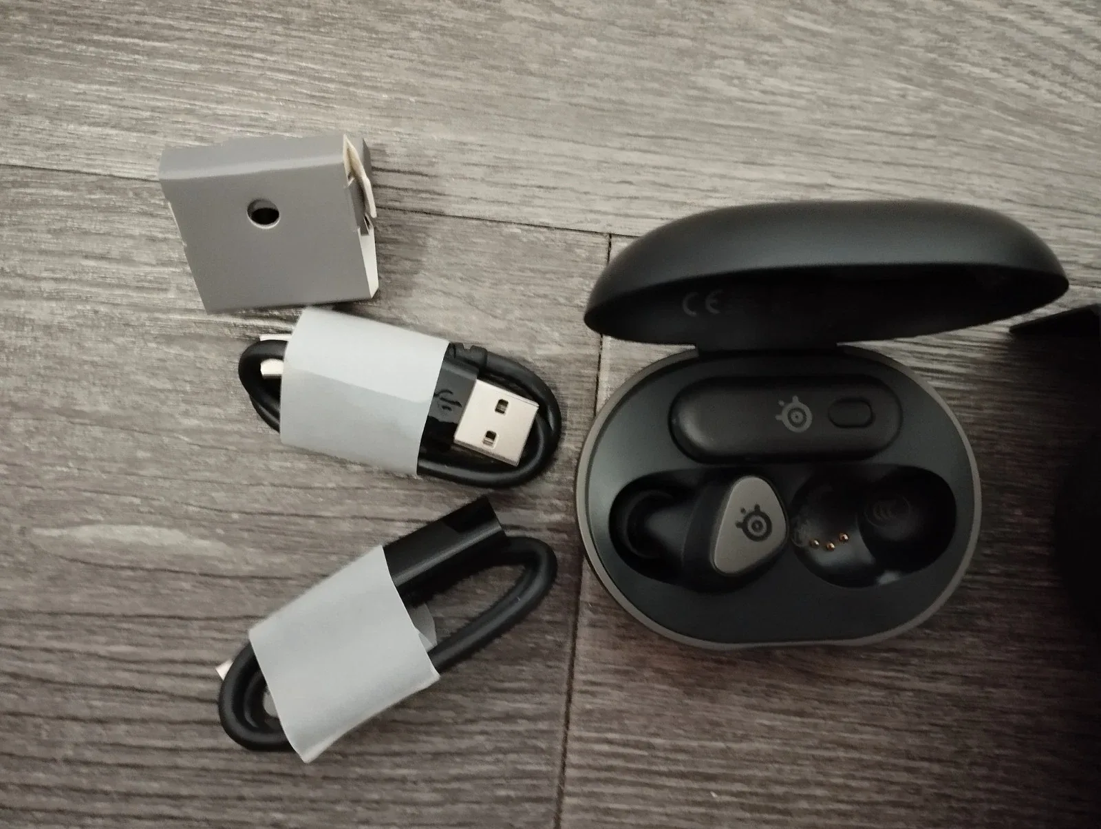 SteelSeries Arctis Gamebuds for X-Box (Left Earbud)