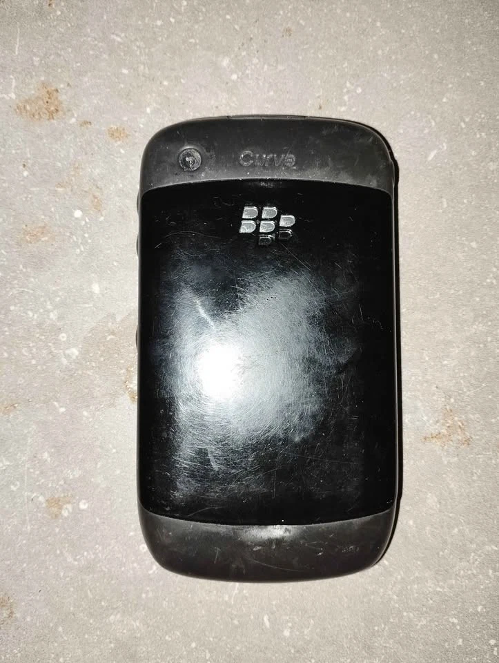 BlackBerry Curve 8520 - photo 2