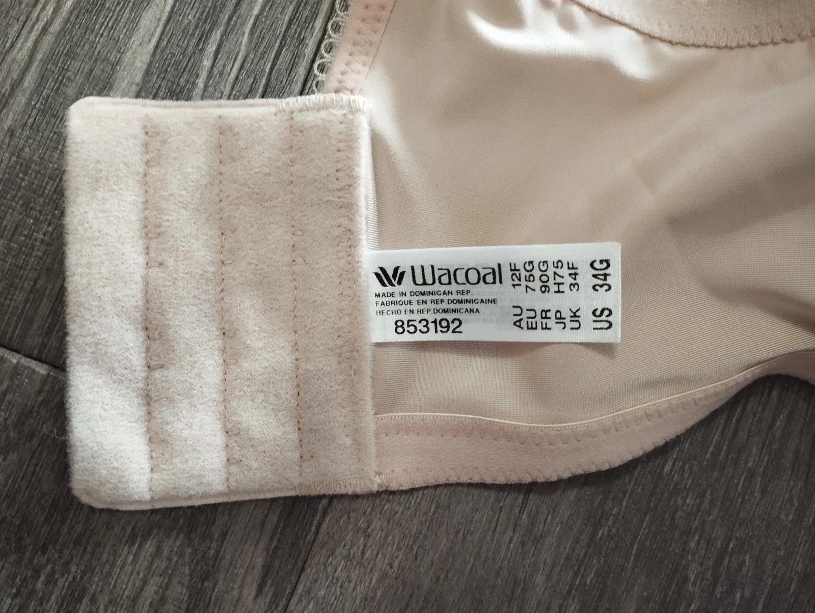 34G Wacoal Womens Basic Beauty Contour Bra - photo 3