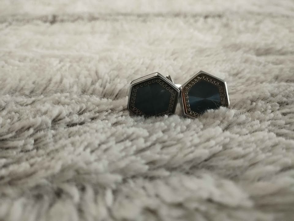 Men cufflinks
