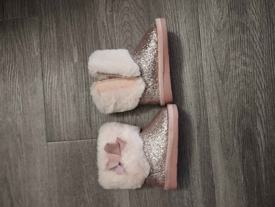 Size 4 Baby Boots (1.5 - 2 years)