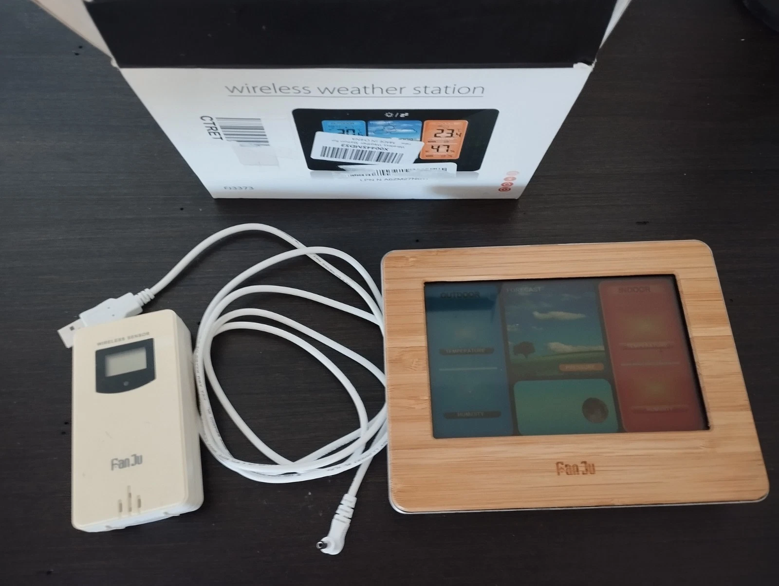 FanJu FJ3373 Digital Weather Station, USB Powered (Wood)