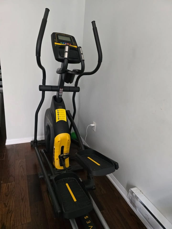 Livestrong Elliptical Machine (Like New) - photo 2