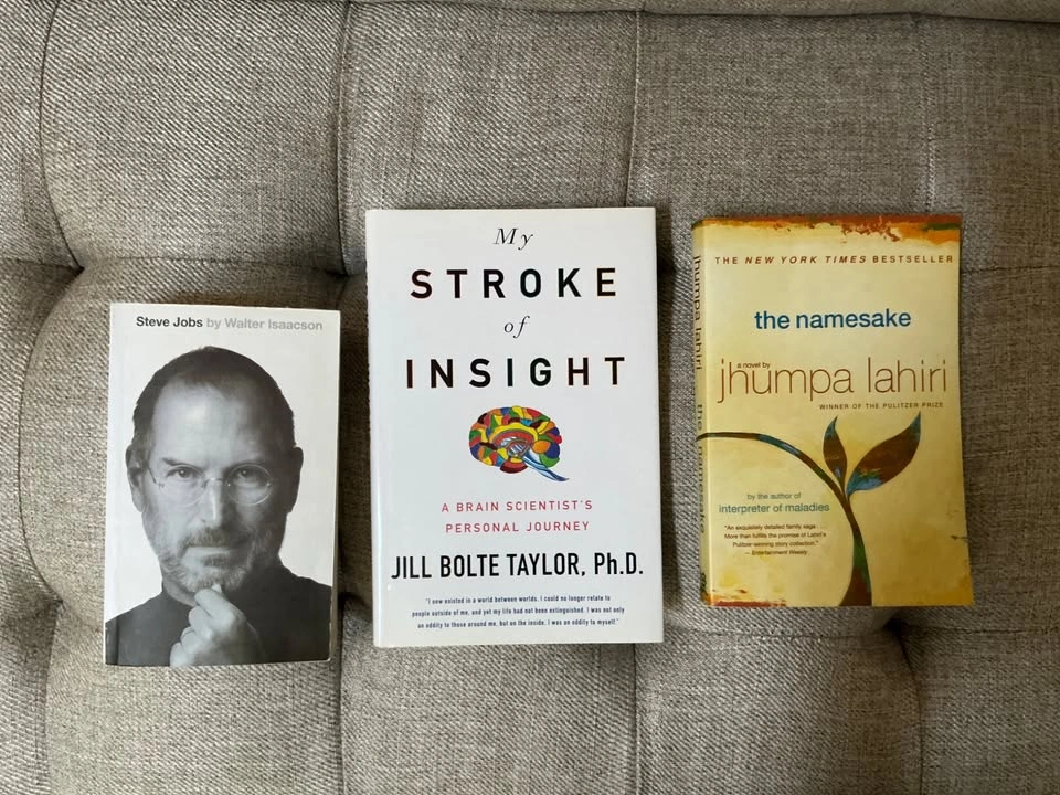 6 Books for sale in bundle - photo 2
