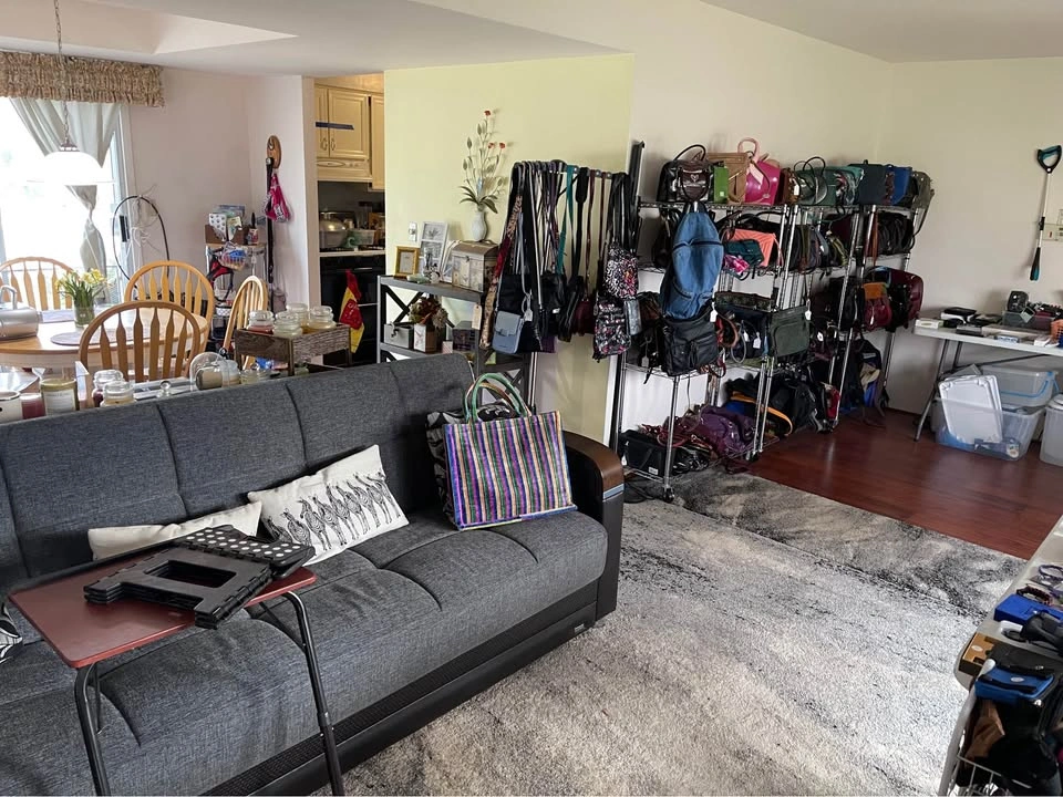 Estate Sale Gurnee 18342 N Linda Ln - photo 4