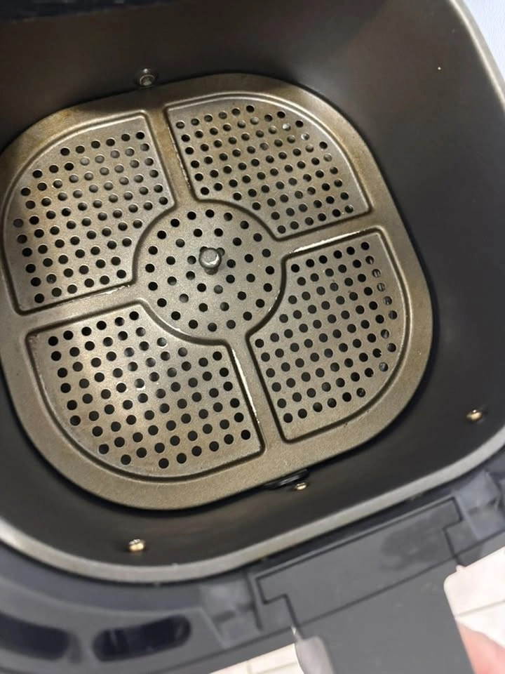 Air Fryer - Moving with us next week if not sold. - photo 2