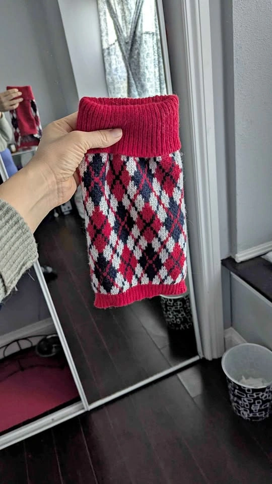 Chihuahua Size Knit Sweater (XS)