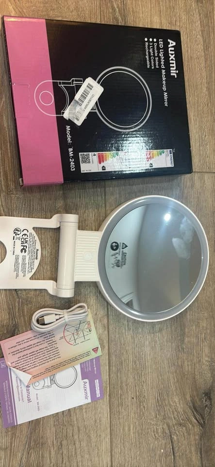 💡 LED Lighted Makeup Mirror – $15 💡 - photo 3