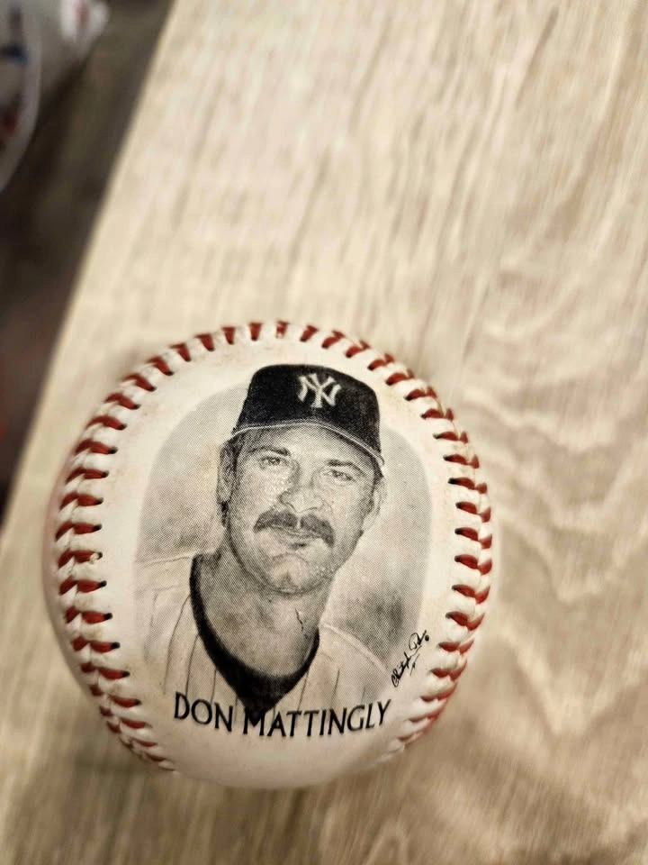 1996 Don Mattingly NY Yankees Burger King Fotoball - Vintage