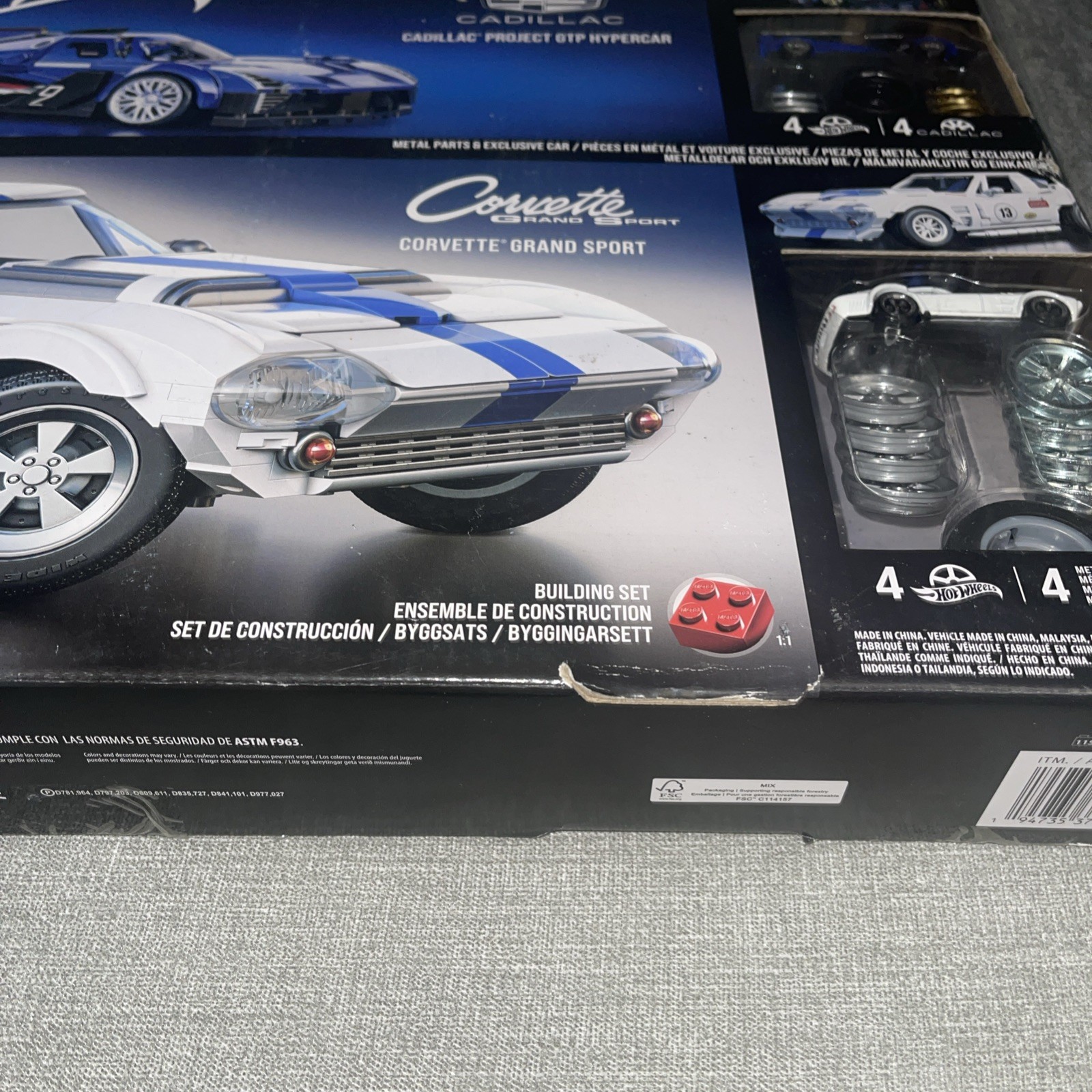 Hot Wheels Brick Shop 2 Pack Corvette & Cadillac - photo 3