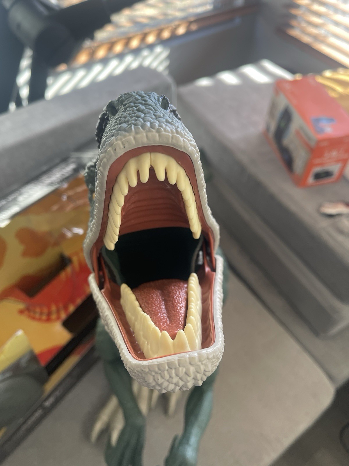Jurassic World Super Colossal Atrociraptor Pack w/ 2 Minis - photo 3