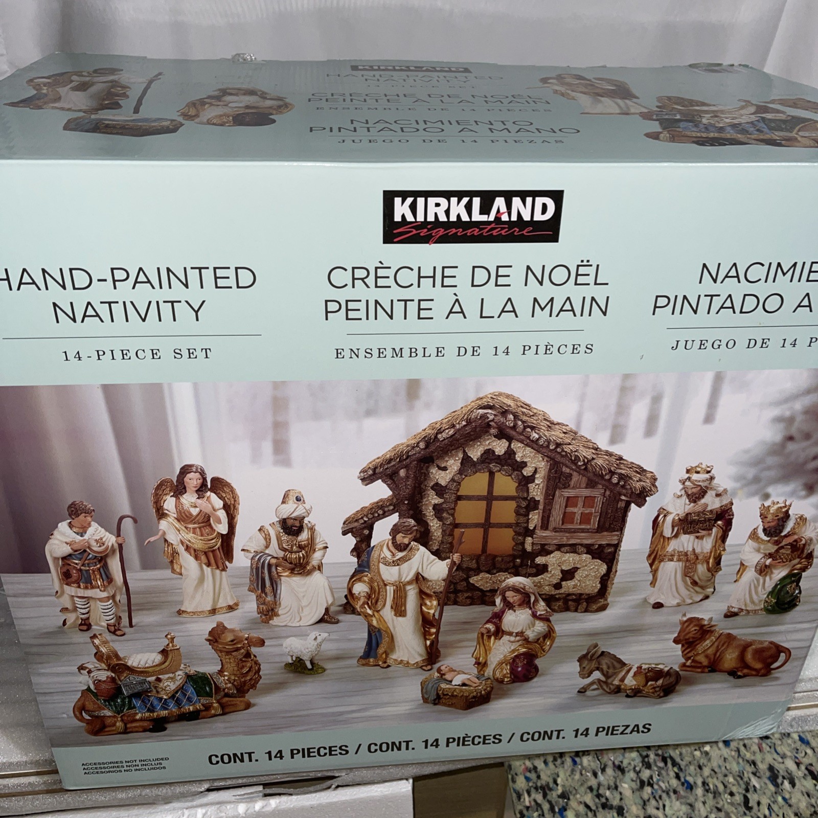 Kirkland Signature 14-Piece Nativity Set