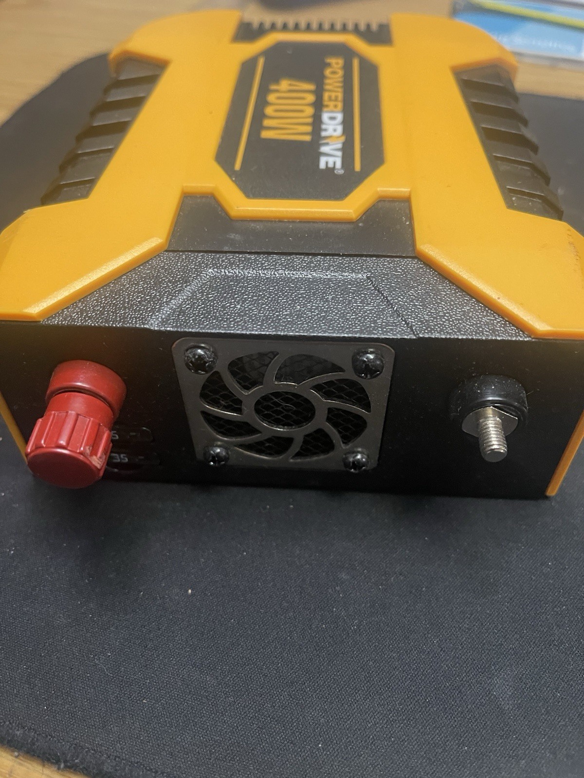 Powerdrive 400W Power Inverter - 2 AC, 1 USB-C, 1 USB - photo 2