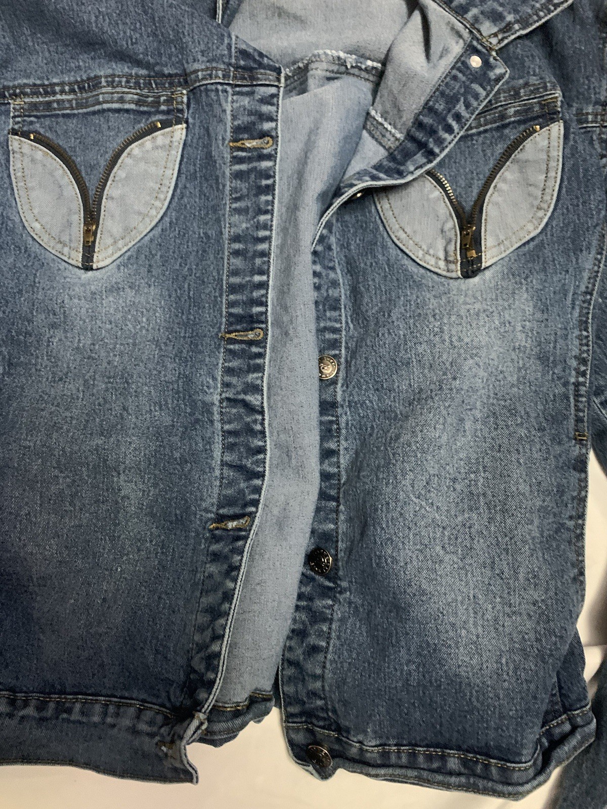 Serra Women's Classic Trucker Denim Jacket Blue Size 3XL - photo 3
