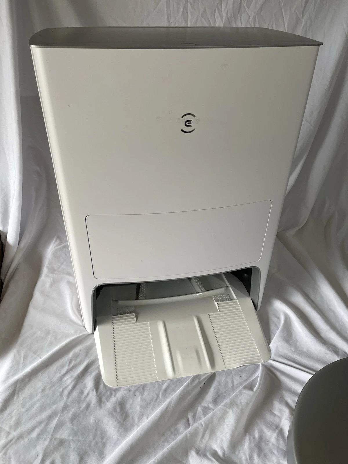 ECOVACS DEEBOT T20 Omni Robot Vacuum and Mop - photo 2