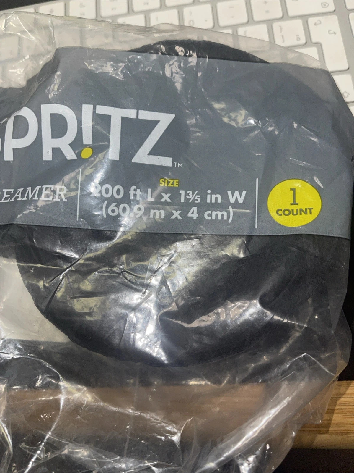 200ft Crepe Streamer - Black