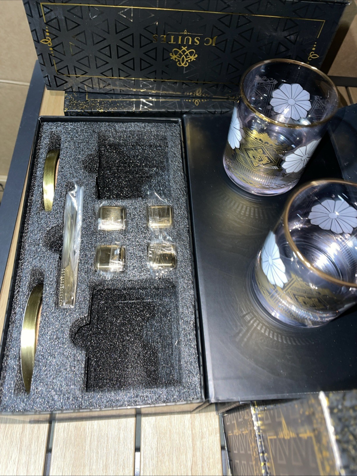 NEW Whiskey Glasses Gift Set - photo 3