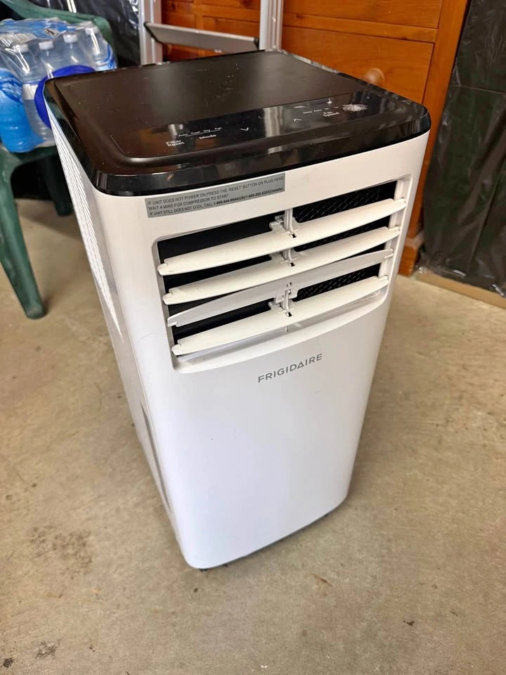 Frigidaire 8,000 BTU Portable AC