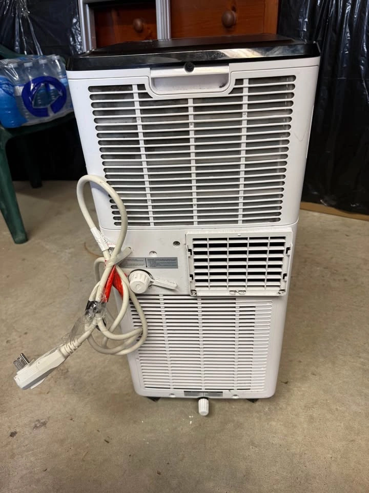Frigidaire 8,000 BTU Portable AC - photo 5