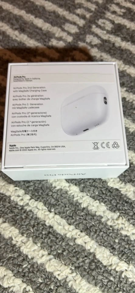 Apple AirPods Pro 2nd Gen - photo 2