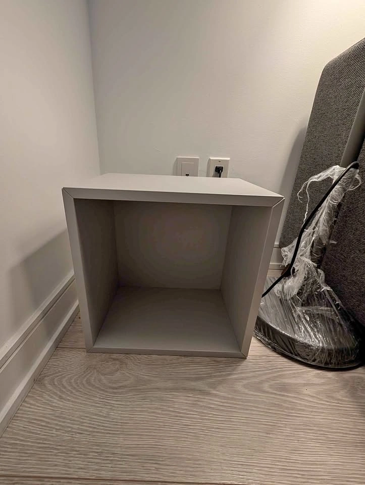 Ikea Eket Light Grey Cube (with mount rack)