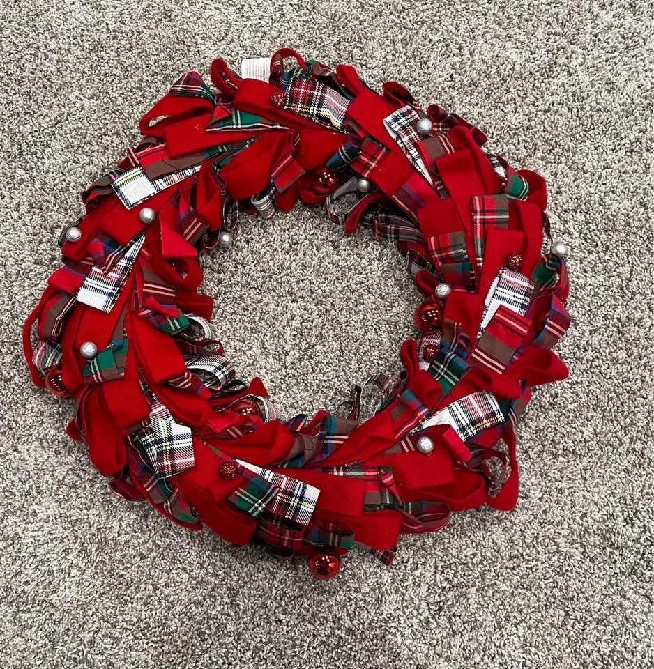 18 inch Red and Green Plaid Wreath