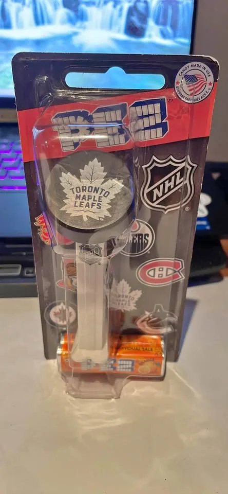 Toronto maple leaf pez candy thumbnail