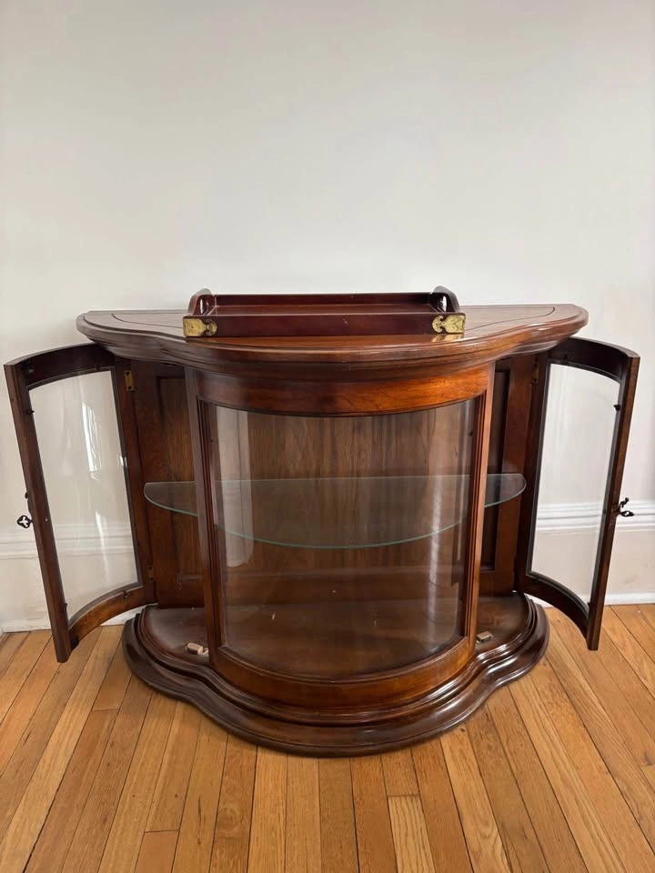 Bombay Company Lighted Display Cabinet - photo 4