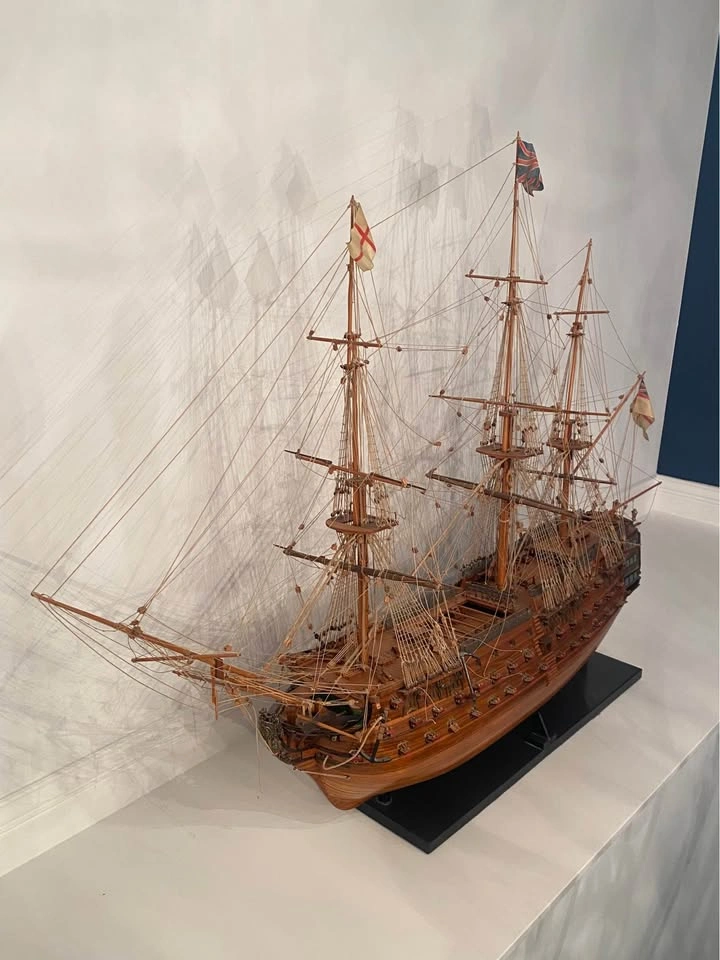 Sir Drake 'Golden Hind' & HMS Victory Ships - photo 2