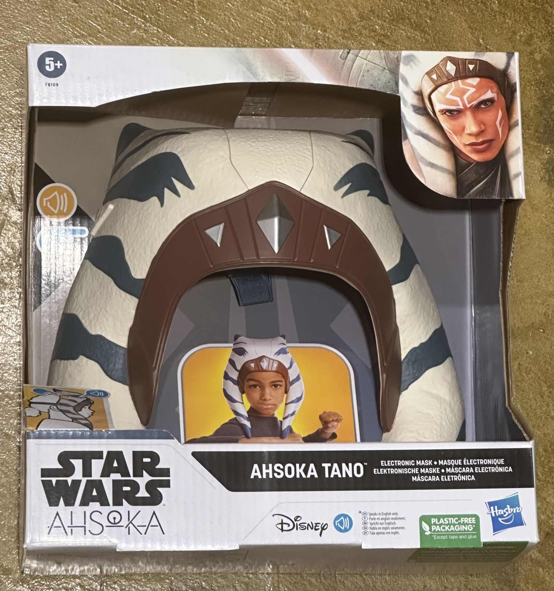 Disney Star Wars Ahsoka Tano Electronic Mask for Kids
