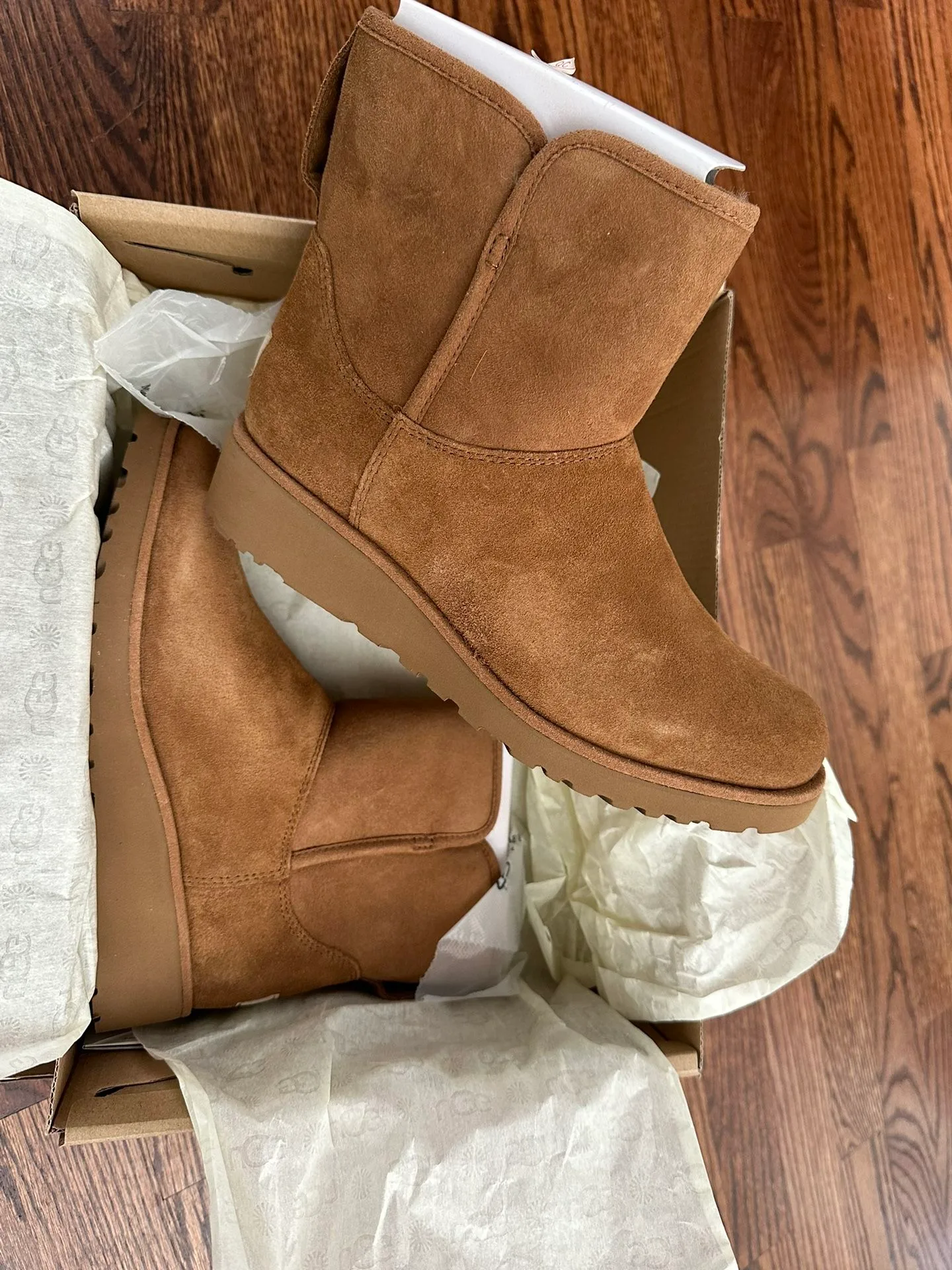 UGG Kristin Boot - NEW - Brown